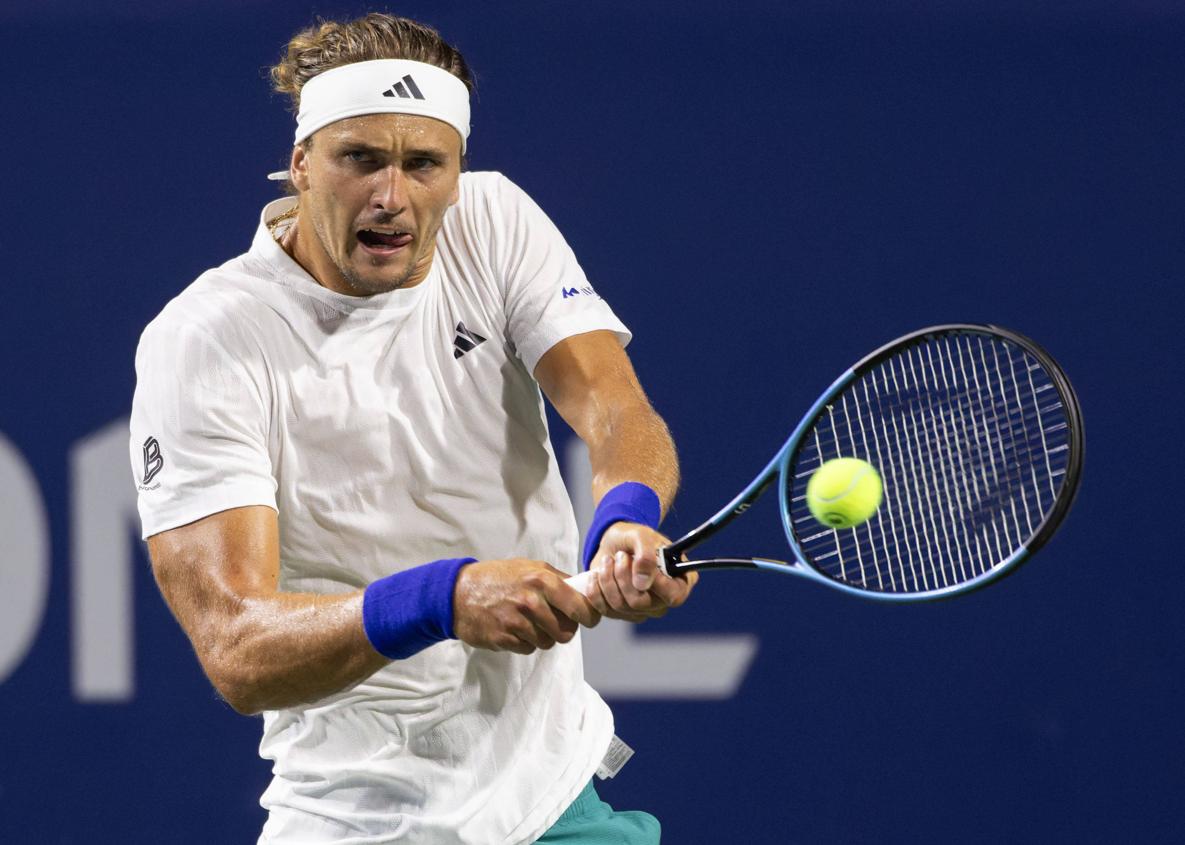 法国网球队爆冷西班牙网球队，兹维列夫关键制胜的简单介绍