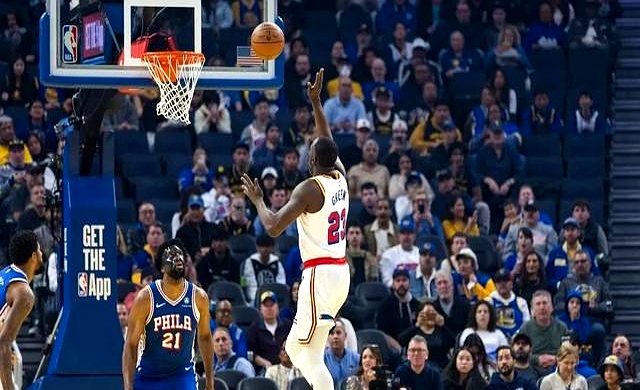 开云体育平台APP-勇士碾压76人，恩比德高光表现