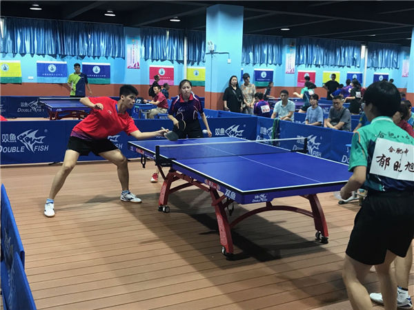 关于中国乒乓球队险胜韩国乒乓球队，王皓完成帽子戏法的信息