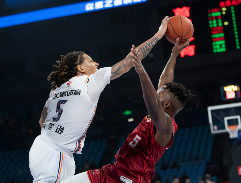 开云体育app-上海队遭遇广东队逆转，遗憾失利