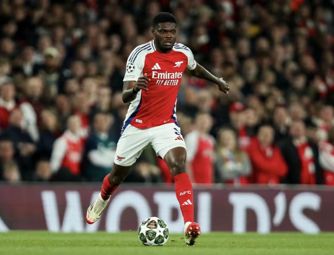 关于阿森纳惨败多特蒙德，遗憾止步欧冠八强的信息