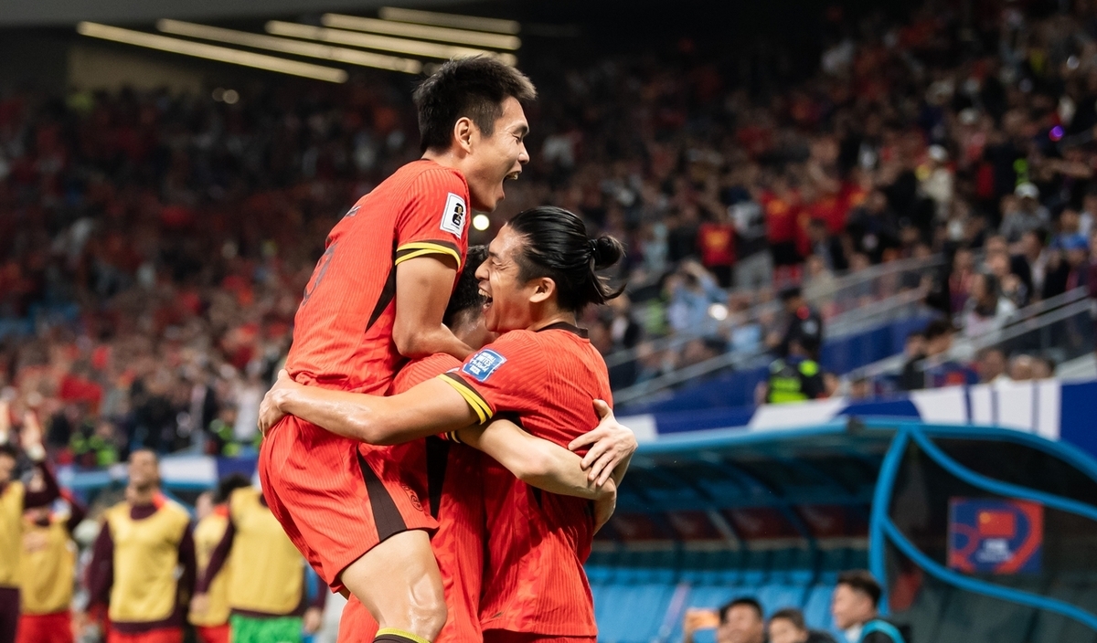 开云官网-国内足球竞技场上胜负轮番交替强强对话的简单介绍