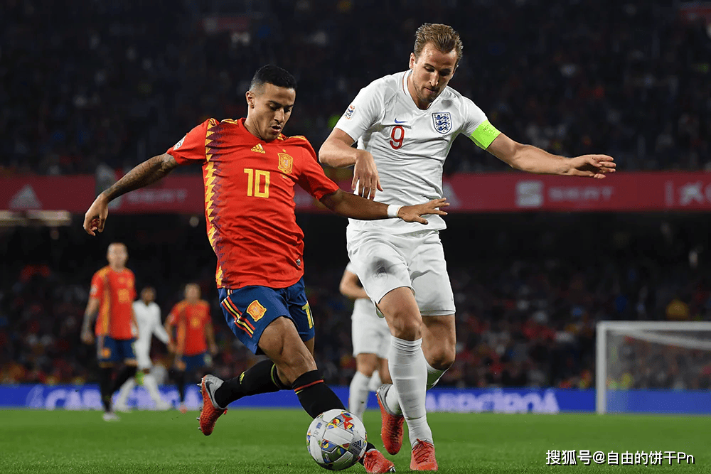 开云体育-英格兰队战术调整取得成功，获得胜利