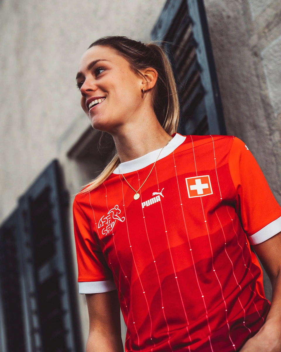 瑞士女足队期盼胜利到来 瑞士女足队期盼胜利到来