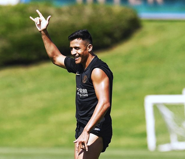 包含曼联逆转国际米兰，乔瓦尼·雷纳高光表现的词条