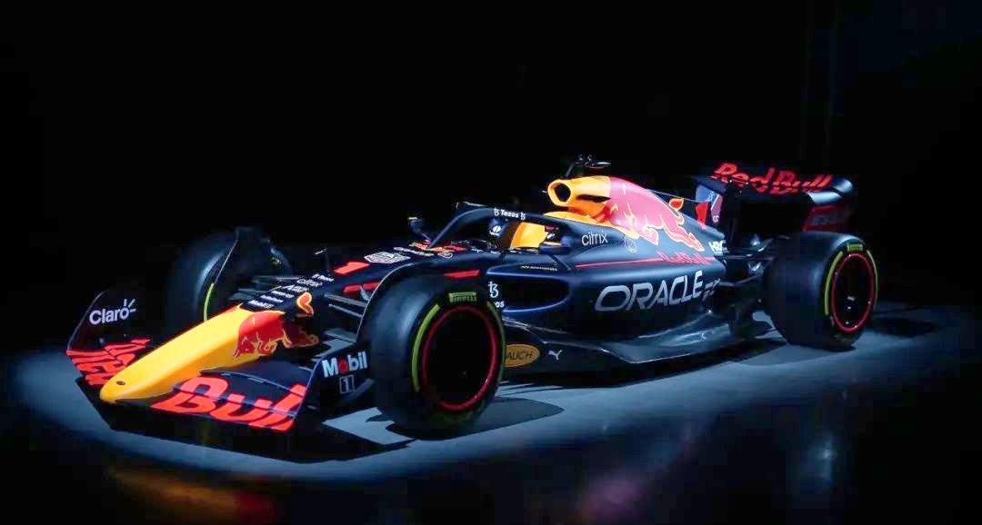 哈斯车队完胜迈凯伦,拉塞尔惊艳四座的简单介绍 哈斯车队完胜迈凯伦,拉塞尔惊艳四座的简单介绍