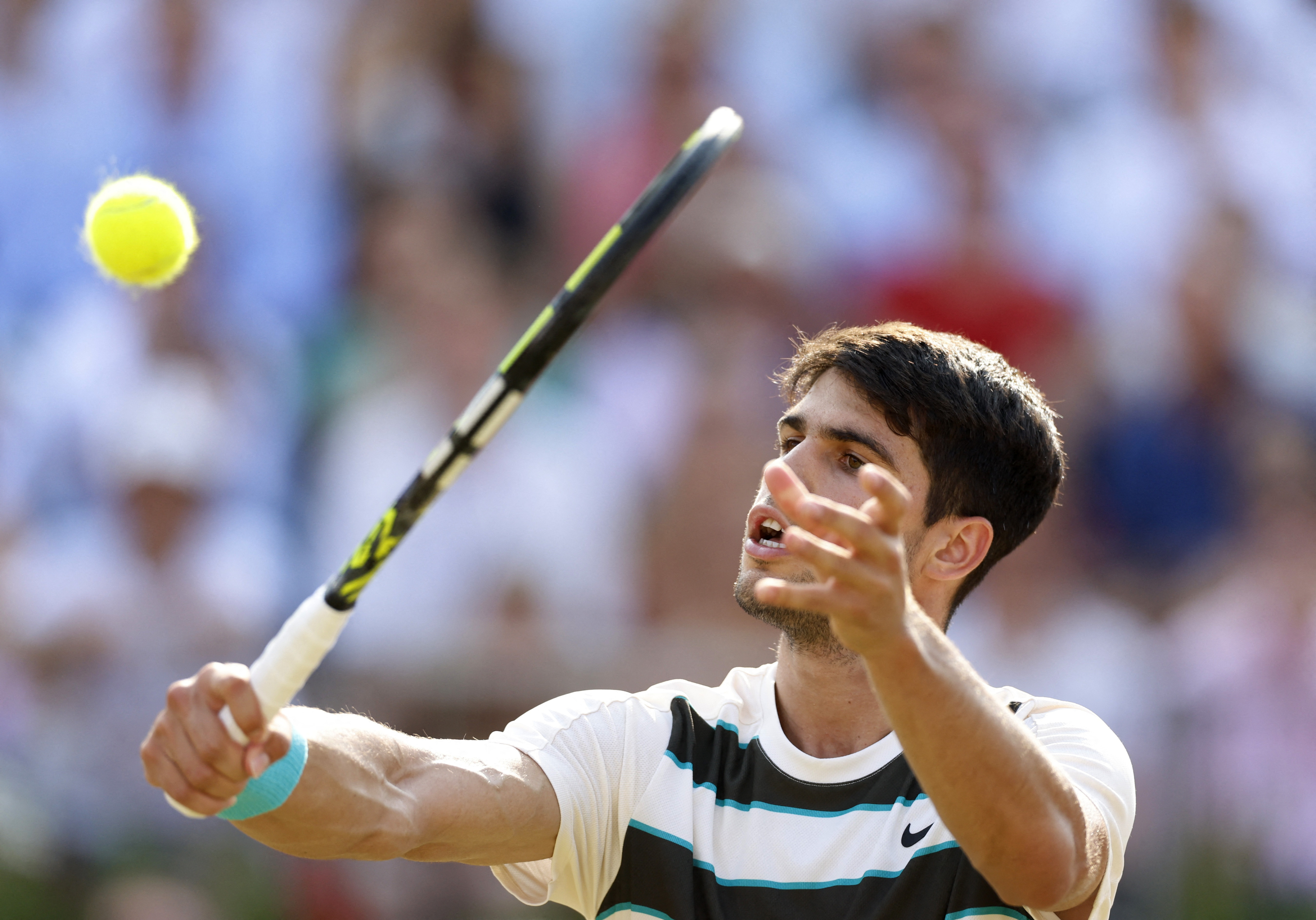 包含拉沃尔杯险胜澳网，阿尔卡拉斯高光表现的词条