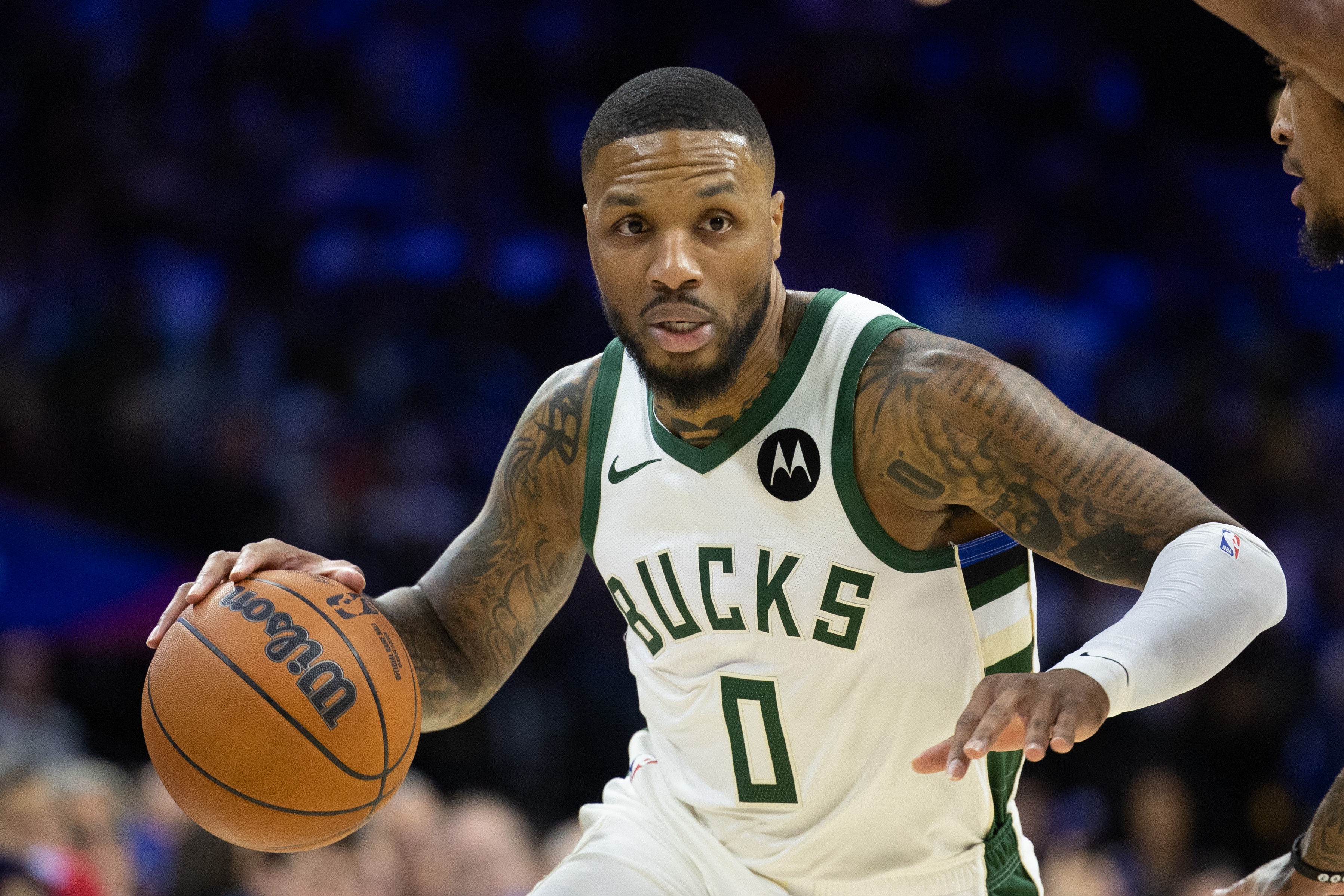 关于猛龙绝杀骑士，利拉德状态火热的信息