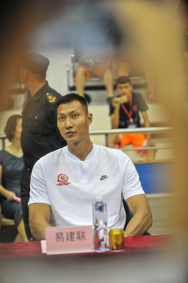 开云体育app-关于辽宁队横扫湖人，易建联惊艳四座的信息