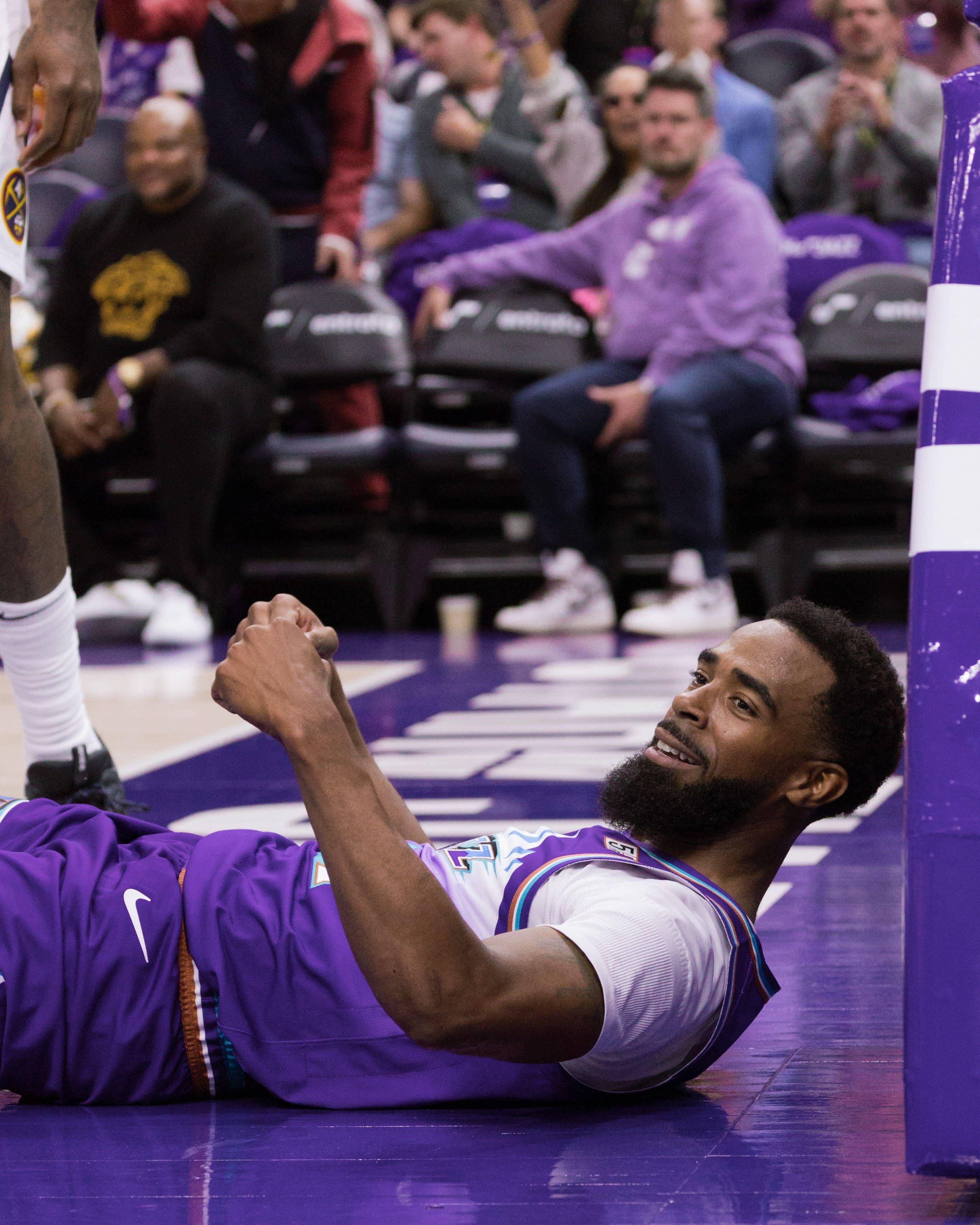 关于四川队碾压爵士，布伦森统治全场的信息