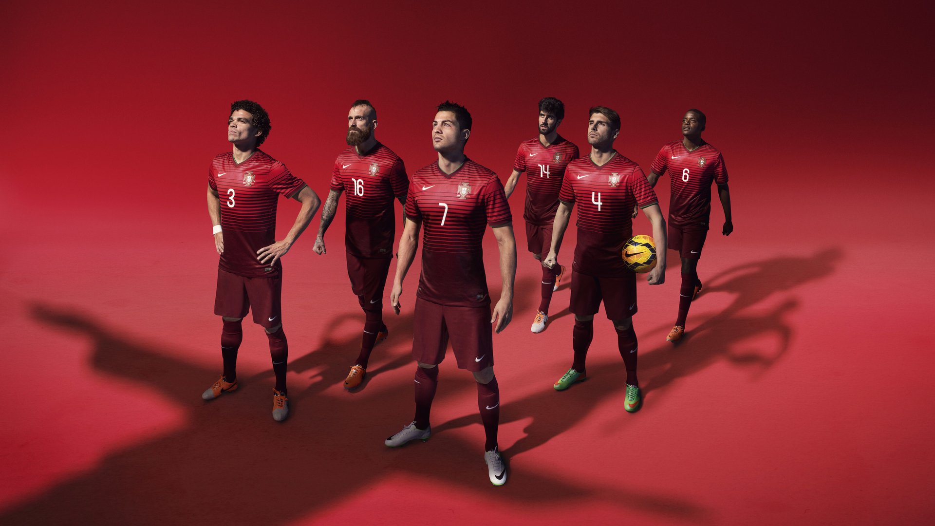 迈凯伦逆转阿斯顿马丁，塞恩斯状态火热—F1赛季中段的格局重塑