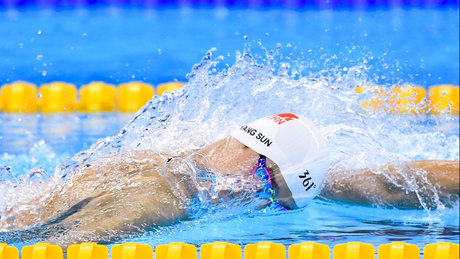 蓝军鏖战欧陆，哈兰德错位统治引深思